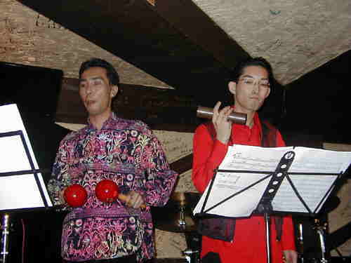 �C���`�L�p�[�J�b�V�������ĂсE�E�B