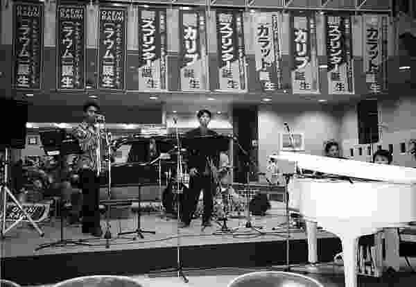 �u���W���l�V���K�[�u�q�^�E�T���e�B�A�S�v�o��I